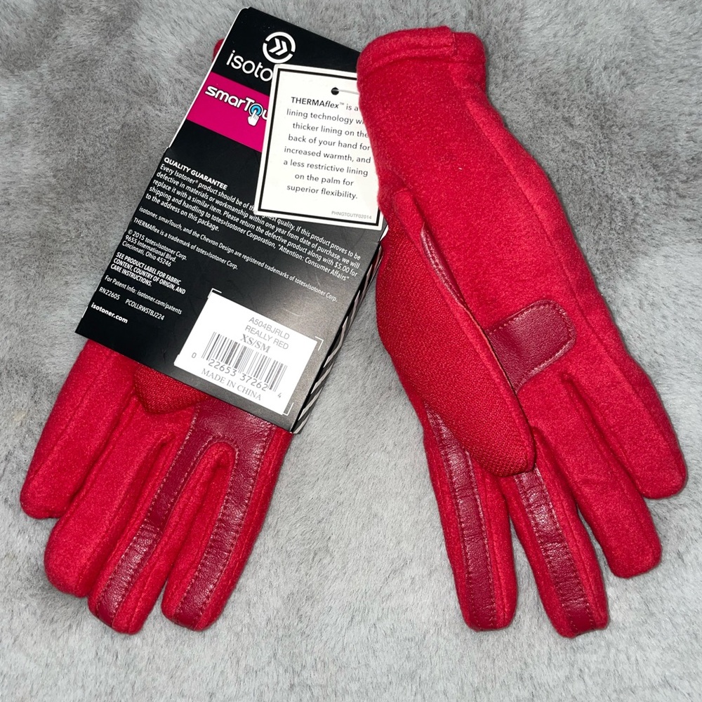 🧤NWT Isotoner Red Thermaflex Gloves - Picture 2 of 4